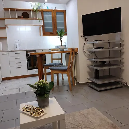 Twowheels Apartment - Apartment With Bicycles Novi Sad Exterior foto