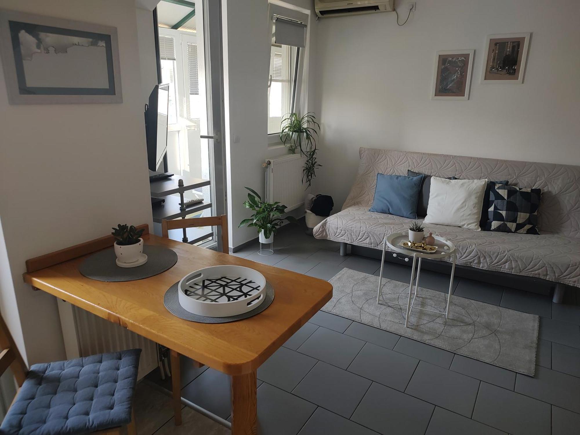Twowheels - With Bicycles Apartment Novi Sad