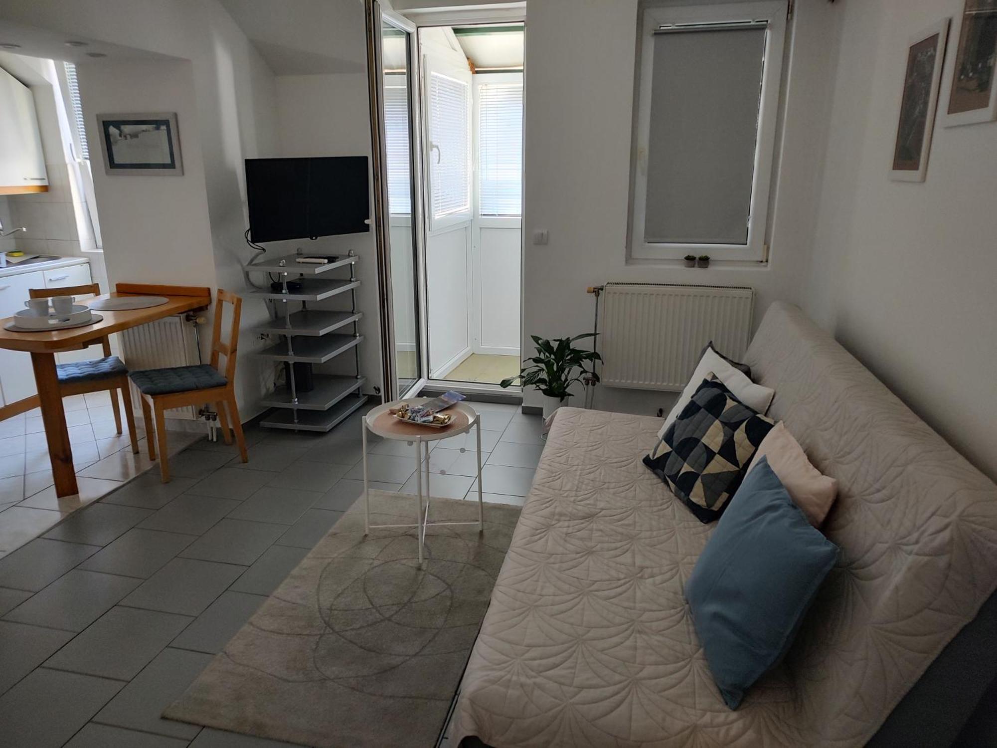 Apartment Twowheels - With Bicycles